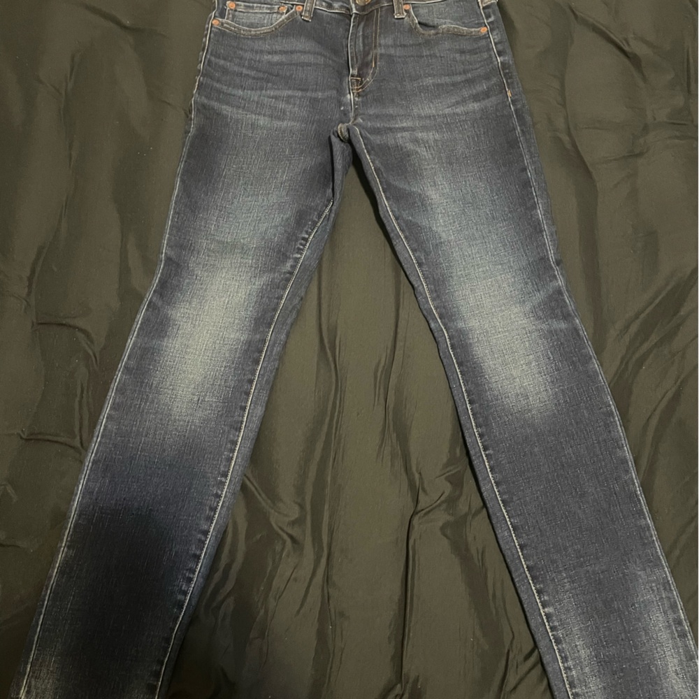 Men’s Aeropostale denim jeans.